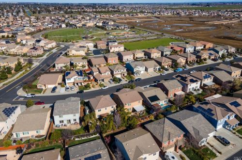 7018 Westminster Ct, Vacaville CA  95687-8254 exterior