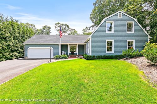 556 Albermarle Rd, Bricktown, NJ 08724-1115