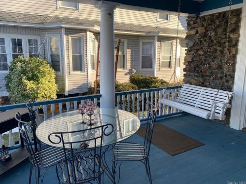 30 North Ave, New Rochelle NY  10805-3506 exterior