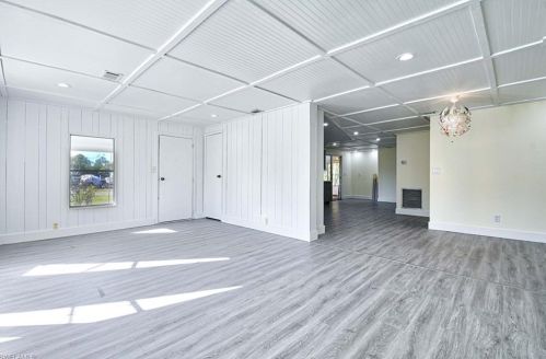 23 Derhenson Dr, Naples FL  34114-8202 exterior