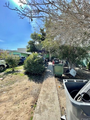 730 Cherry St, Compton, CA 90222-3918