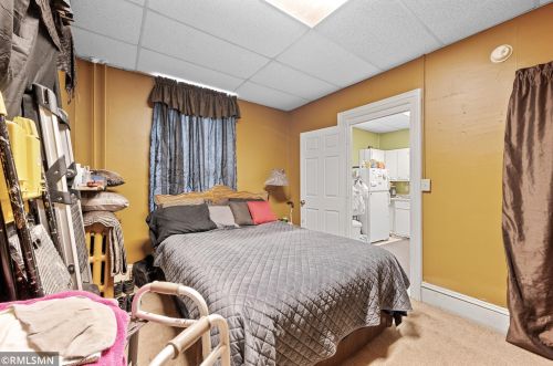 328 4th St, Litchfield MN 55355-2122 exterior