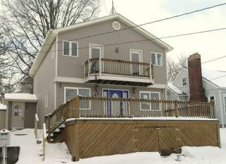 555 Lane 221 Hamilton Lk, Otsego, IN 46742-9422
