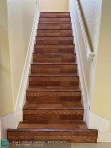 16800 36 Ct, Hollywood FL exterior