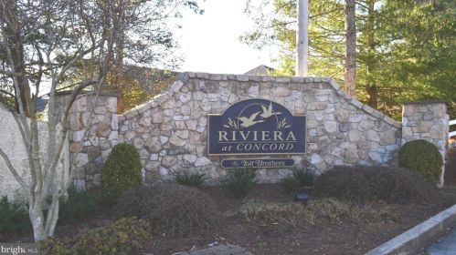 20 Cassin Hill Rd, Boothwyn, PA 19060-1321