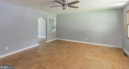 511 Moreland Rd, Willow Grove, PA 19090-3606