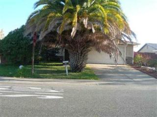 3301 Glenmoor Dr, Sacramento, CA 95827-2434