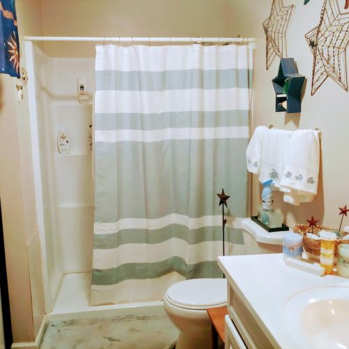 210 Fairview Ave, Washington Ch OH  43160-1247 exterior