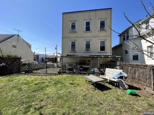 280 Macarthur Ave, Outwater NJ  07026-1216 exterior