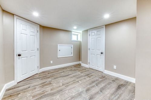 2381 Yorktown St, Rockville Centre NY  11572-1717 exterior