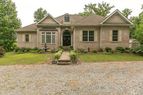 522 Music Mountain Ln, Woodbury, TN 37190-8100