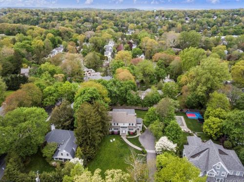241 Old Army Rd, Scarsdale, NY 10583-2619