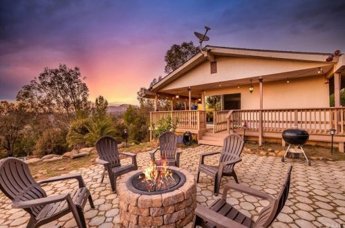 1231 Alpine Estates Pl, Alpine, CA 91901-2701