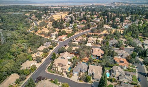 255 American River Canyon Dr, Folsom CA  95630-7142 exterior