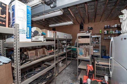 56 Cir Dr, Elwood NY  11731-1211 exterior