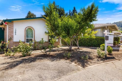 1205 Marwen Dr, Ukiah CA  95482-5634 exterior