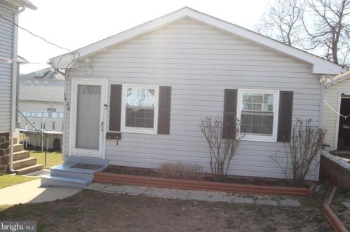 1420 Brookside Ave, Boothwyn, PA 19061-4134