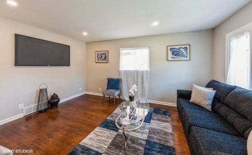 8607 Appleton Ave, Milwaukee, WI 53225-4228