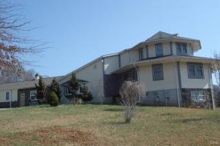 1511 Boxwood Farm Rd, Falconerville, VA 24521-4547