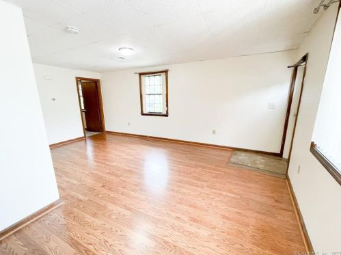 150 Cherry St, Wallingford CT  06492-4014 exterior