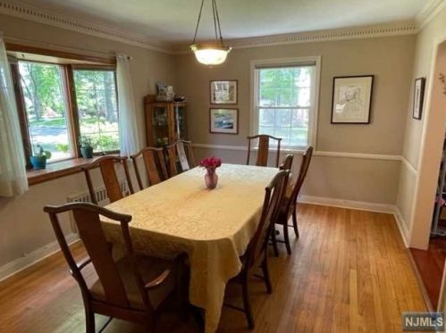 1130 Magnolia Rd, Teaneck NJ  07666-2744 exterior