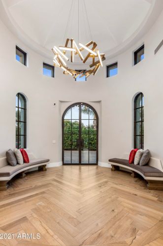 6037 Donna Cir, Scottsdale, AZ 85253-1730