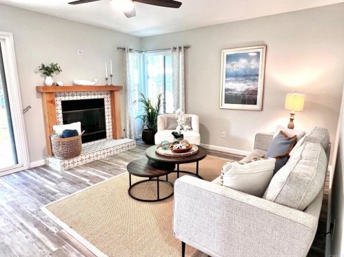1821 Ithaca Dr, Vista, CA 92081-5467