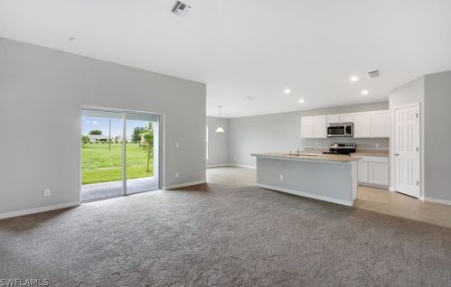 124 Navarra Ave, Lehigh Acres, FL 33974-9415
