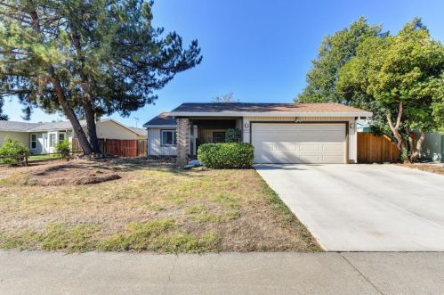 2420 Berrywood Dr, Rancho Cordova CA  95670-5204 exterior
