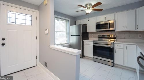 8320 Bark Tree Ct, Springfield VA  22153-3828 exterior