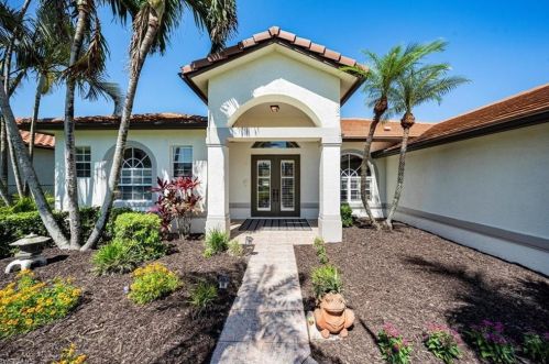 3389 Mystic River Dr, Naples, FL 34120-0427