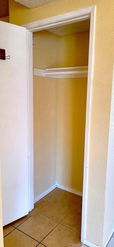 166 Nebraska St, Lake Elsinore CA  92530-1861 exterior