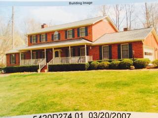 1901 Glenacre Ct, Kernersville, NC 27284-8660