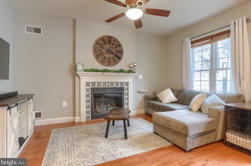 302 Witwer Way, Mount Joy PA  17552-1162 exterior