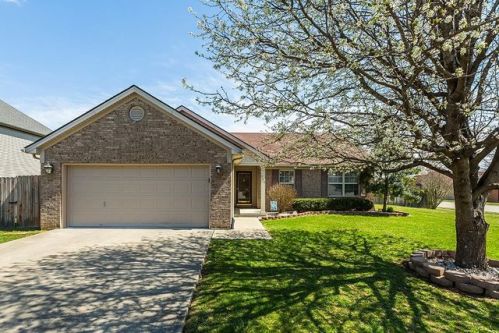 315 Wisteria Ct, Richmond, KY 40475-6834