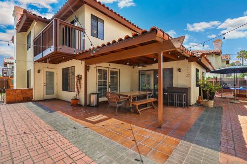 5521 Lesa Rd, La Mesa CA  91942-1704 exterior