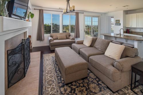 7608 Seattle Dr, La Mesa CA  91941-7892 exterior