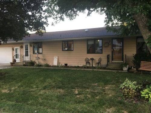 209 Washington St, Wayland, IA 52654-9784