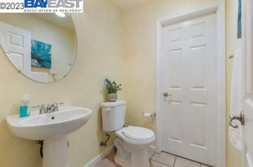 1015 Lucio St, Manteca CA  95336 exterior