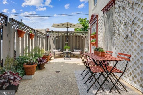 205 18th St, Washington, DC 20003-1668