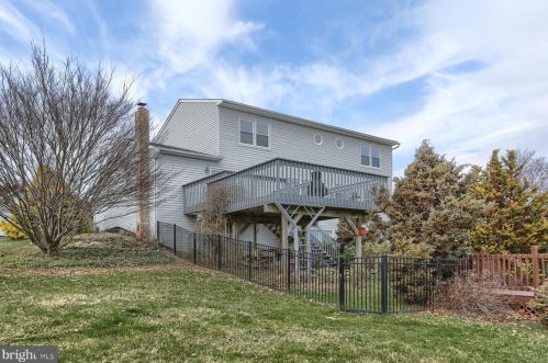 70 Acomo Dr, Siddonsburg PA  17019-9782 exterior