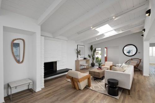 317 8th St, Manhattan Beach CA  90266-5629 exterior