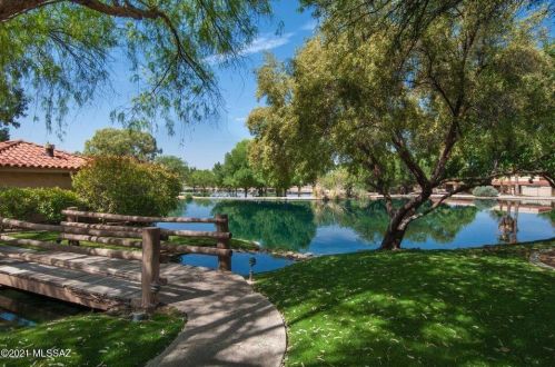 2570 Castle Rock Dr, Tucson AZ exterior