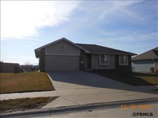 15209 Ohio St, Omaha, NE 68116-7135