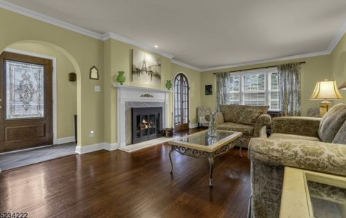 11 Romore Pl, Cranford, NJ 07016-1834