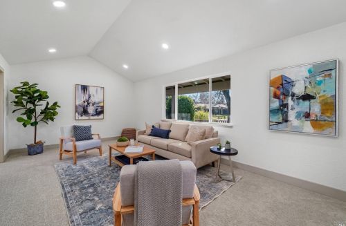 278 Cheyenne Dr, Vacaville CA  95688-2412 exterior