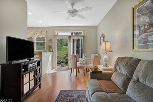 54 High Pond Ln, Bedminster, NJ 07921-2017