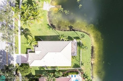 13072 18th Ct, Hollywood FL  33028-2511 exterior