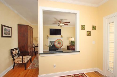 37 September Ln, Beacon Falls, CT 06403-1052