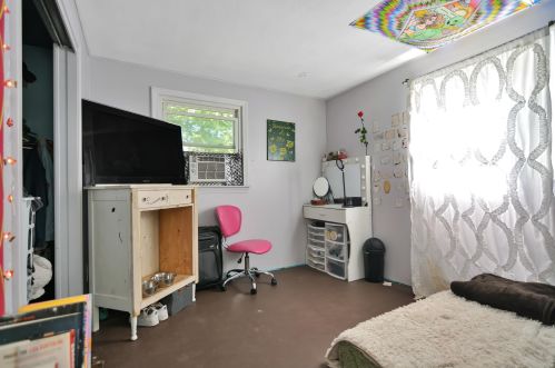 32 Fairview Ave, Nashua NH 03060-4105 exterior